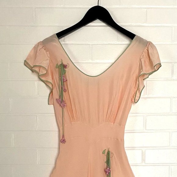 Meet your Posher, Ella. - Picture 4 of 16